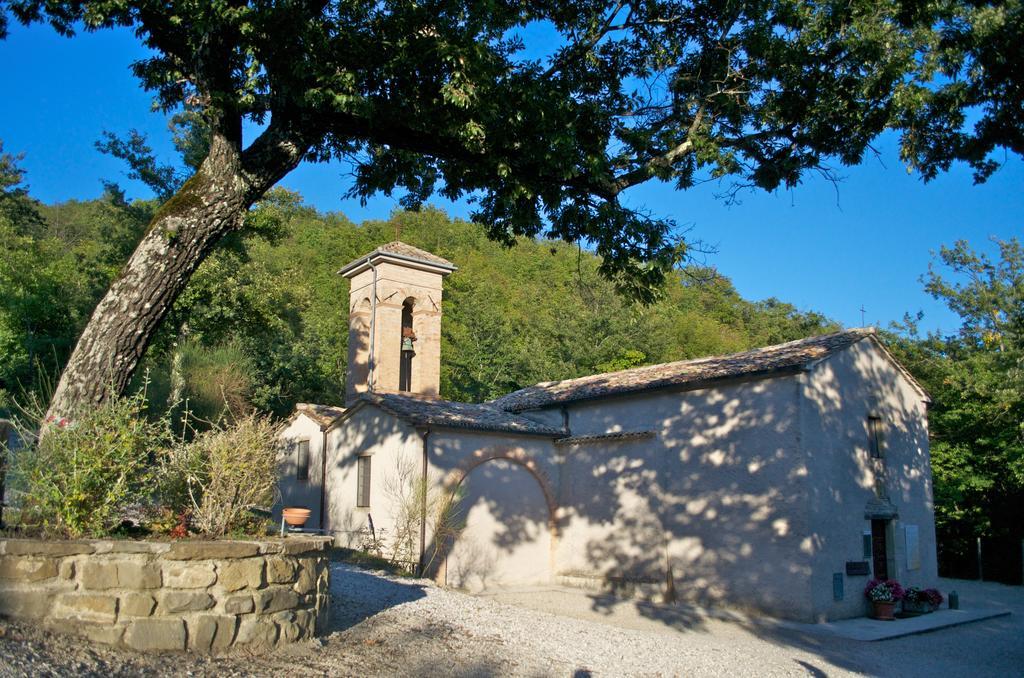 Tenuta Borgo Santa Cecilia Gubbio Extérieur photo